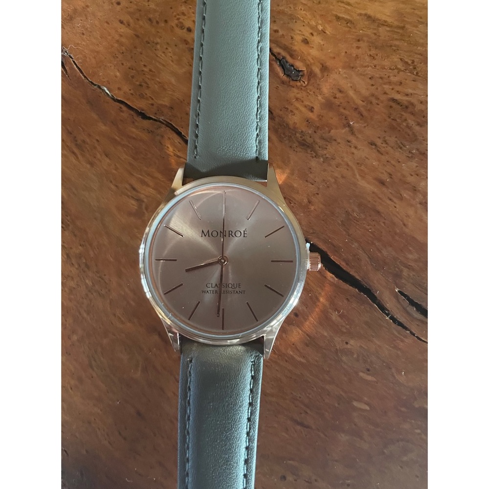 Monroe’ Classique Watch - Picture 7 of 7